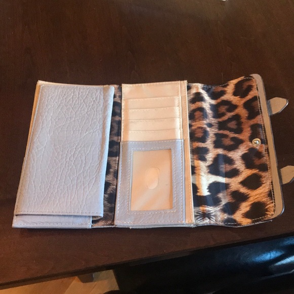 Jessica Simpson wallet - Picture 4 of 4